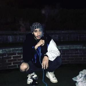 Meet your Posher, Eiad